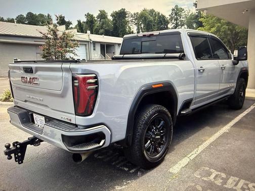 Thunderstorm Gray 2024 GMC Sierra 2500 AT4
