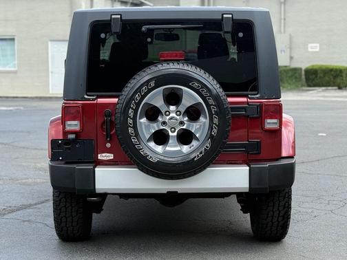 2013 Jeep Wrangler Sahara