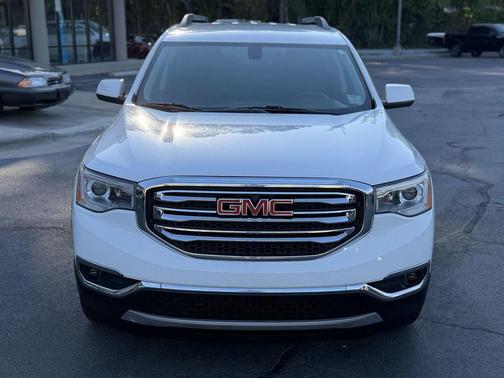 White Frost Tricoat 2019 GMC Acadia SLE-2
