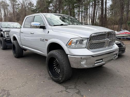 2017 RAM 1500 Laramie