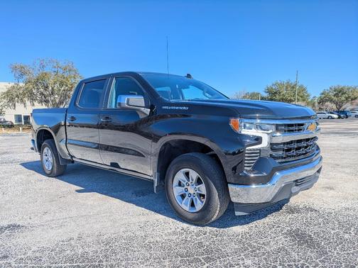 2025 Chevrolet Silverado 1500 LT