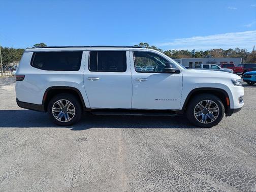 2024 Jeep Wagoneer L Series II