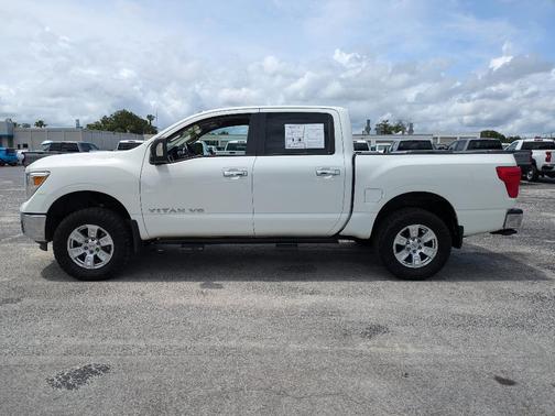 2019 Nissan Titan SV