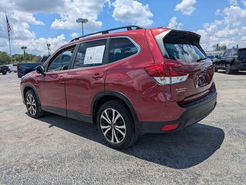Crimson Red Pearl 2023 Subaru Forester Limited