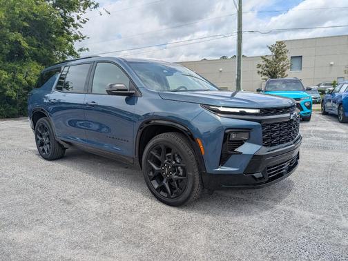 Blue 2026 Chevrolet Traverse RS