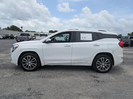 2023 GMC Terrain Denali