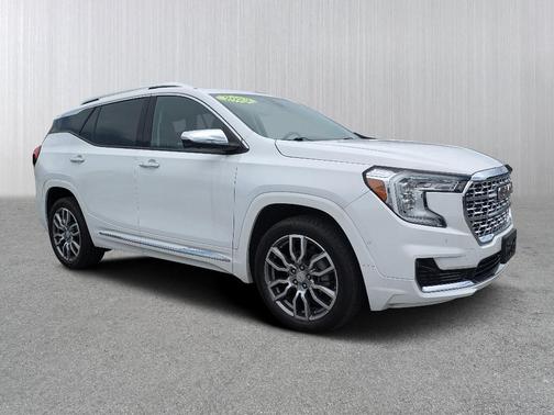 2023 GMC Terrain Denali