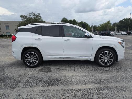 2023 GMC Terrain Denali
