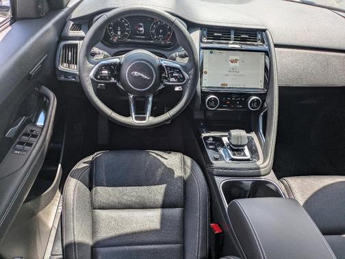 2024 Jaguar E-PACE P250 R-Dynamic SE