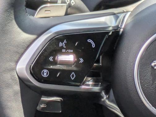 2024 Jaguar E-PACE P250 R-Dynamic SE