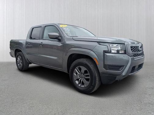 Gun Metallic 2025 Nissan Frontier SV