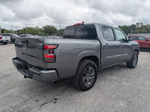 Gun Metallic 2025 Nissan Frontier SV
