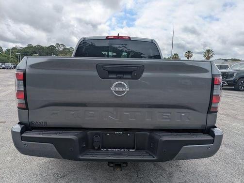 Gun Metallic 2025 Nissan Frontier SV