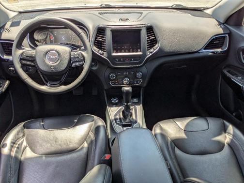 2023 Jeep Cherokee Altitude Lux
