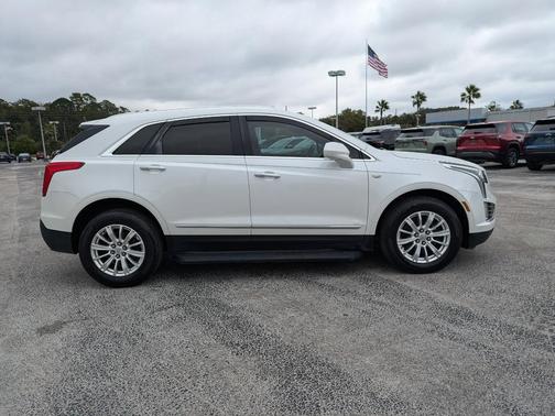 2017 Cadillac XT5 Base