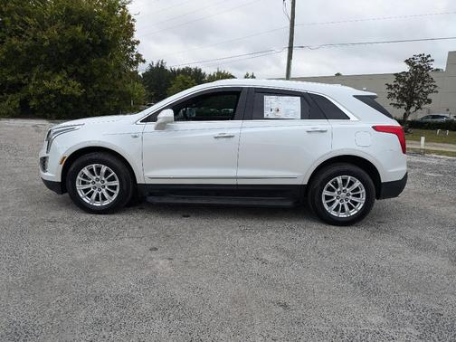 2017 Cadillac XT5 Base