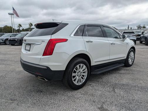 2017 Cadillac XT5 Base