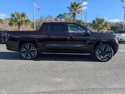 2025 GMC Sierra EV Denali