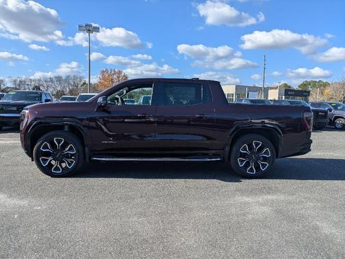 2025 GMC Sierra EV Denali