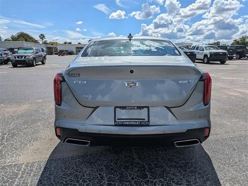 2024 Cadillac CT4 Luxury