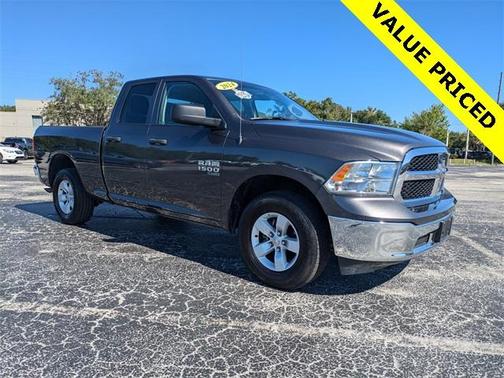 2024 RAM 1500 Classic SLT
