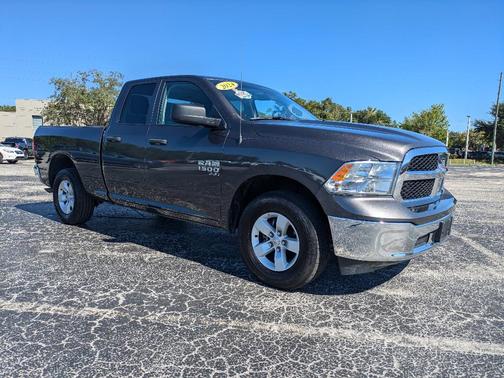 2024 RAM 1500 Classic SLT