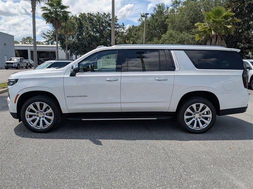 2025 Chevrolet Suburban Premier