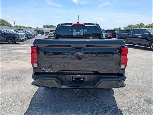 Black 2026 Chevrolet Colorado LT