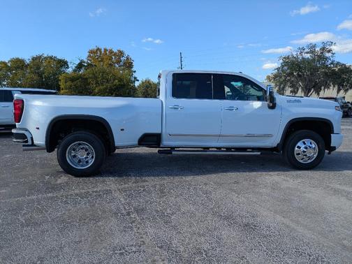 2026 Chevrolet Silverado 3500 High Country