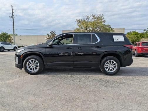 2022 Chevrolet Traverse LS
