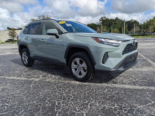 2023 Toyota RAV4 XLE