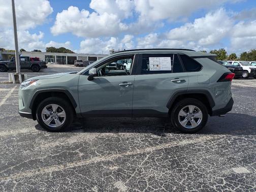 2023 Toyota RAV4 XLE