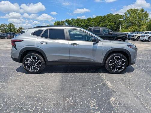 Gray 2026 Chevrolet Trax 2RS