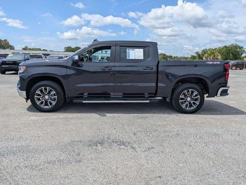 Dark Ash Metallic 2022 Chevrolet Silverado 1500 LT