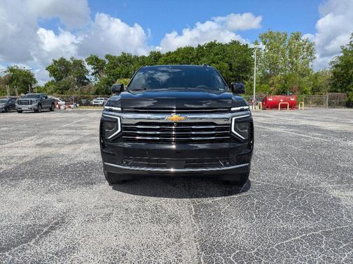 Black 2025 Chevrolet Suburban LT