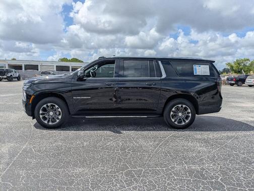 Black 2025 Chevrolet Suburban LT