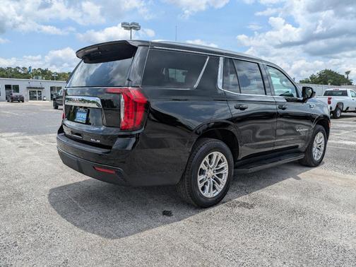 2022 GMC Yukon SLE