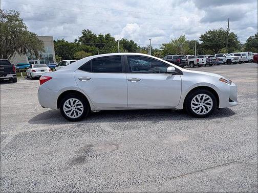 Classic Silver Metallic 2018 Toyota Corolla LE