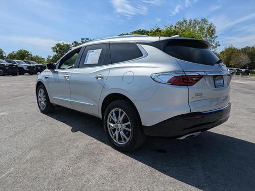 2022 Buick Enclave Premium