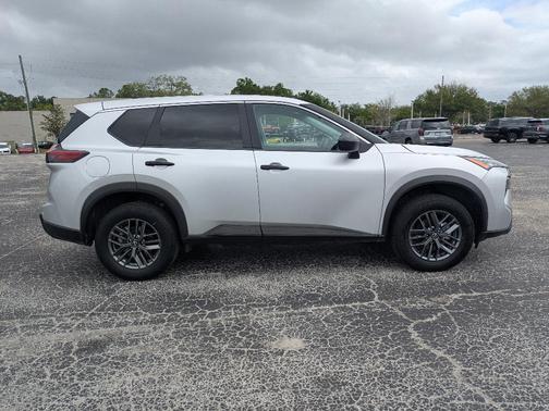 Brilliant Silver Metallic 2024 Nissan Rogue S