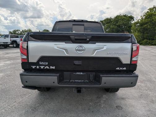 2020 Nissan Titan Platinum Reserve