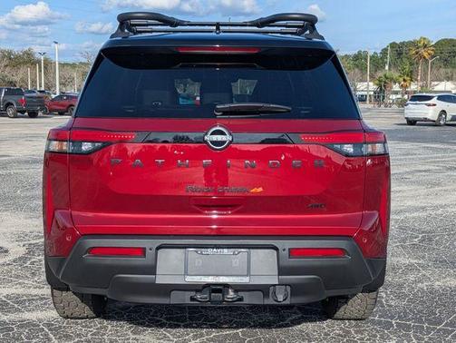 2t Red Blk Roof 2024 Nissan Pathfinder Rock Creek