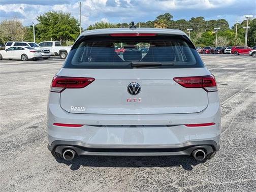 2024 Volkswagen Golf GTI 2.0T SE
