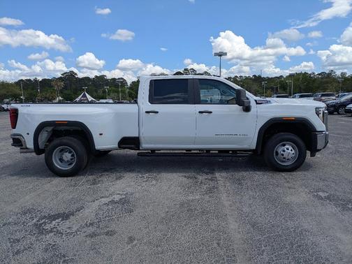 White 2026 GMC Sierra 3500 Pro