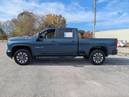 2025 Chevrolet Silverado 2500 Custom