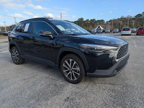 2023 Toyota Corolla Cross XLE