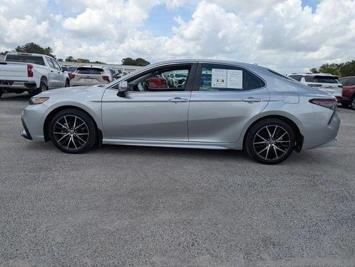Celestial Silver Metallic 2024 Toyota Camry SE