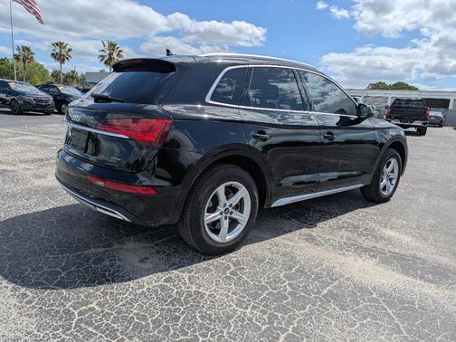 Brilliant Black 2021 Audi Q5 45 Premium