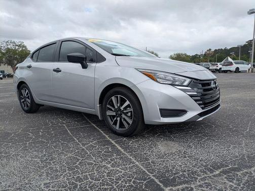 Brilliant Silver Metallic 2025 Nissan Versa S