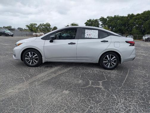 Brilliant Silver Metallic 2025 Nissan Versa S